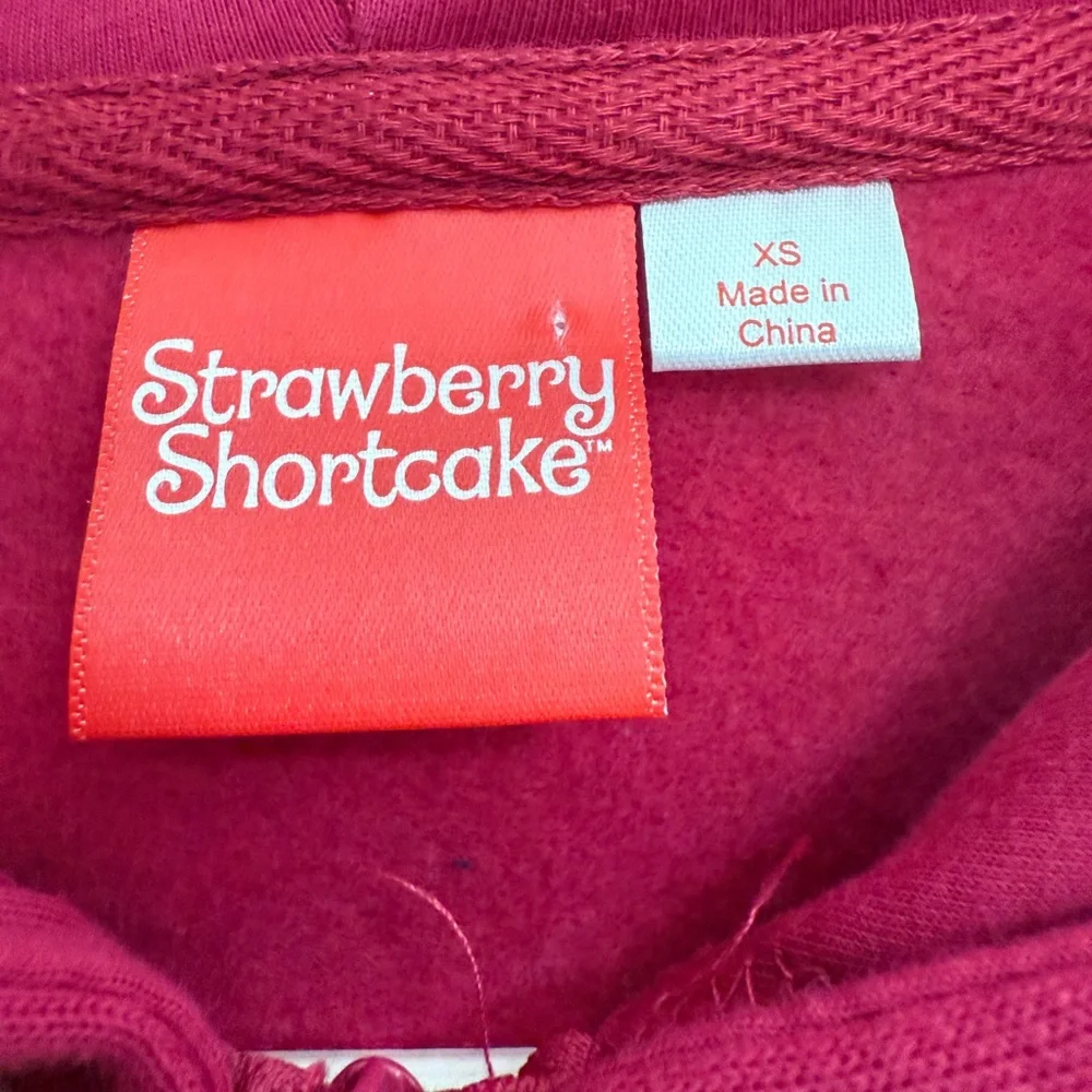Strawberry Shortcake Red Zip-up Cropped Hoodie - Picture 5 of 7